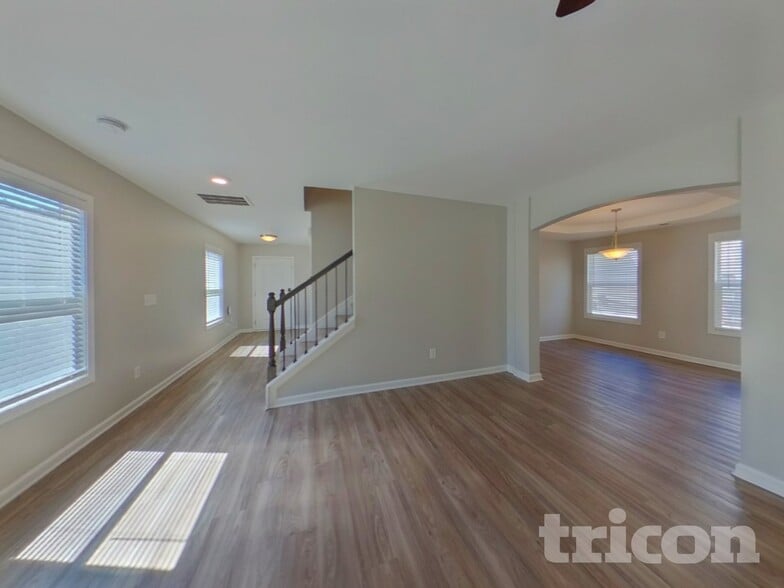 Building Photo - 285 Turnfield Dr.