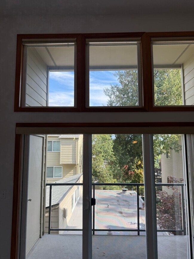 Building Photo - 1Bd/1Ba Mercer Island Condo