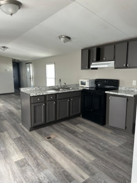 Building Photo - 206 Porpoise Cir