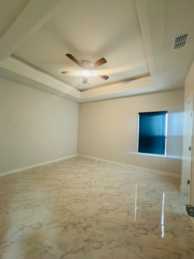 Building Photo - 2012 Selena St