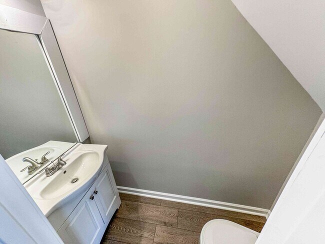 Building Photo - 2BR Townhome near KSU - No Carpet!