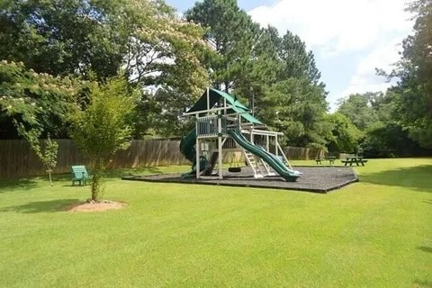 Building Photo - 241 Bainbridge Dr