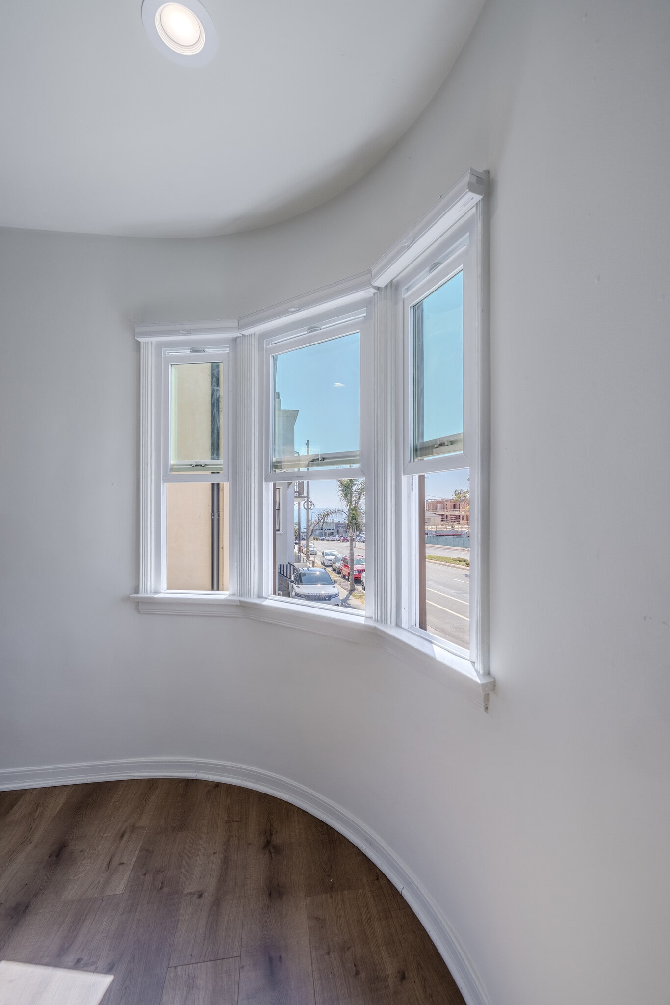 Building Photo - 436 Rosecrans Ave