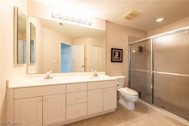 Building Photo - 15150 Royal Windsor Ln