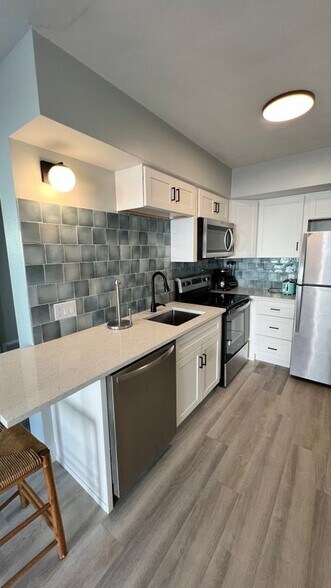 Building Photo - 976 Tennessee Ln