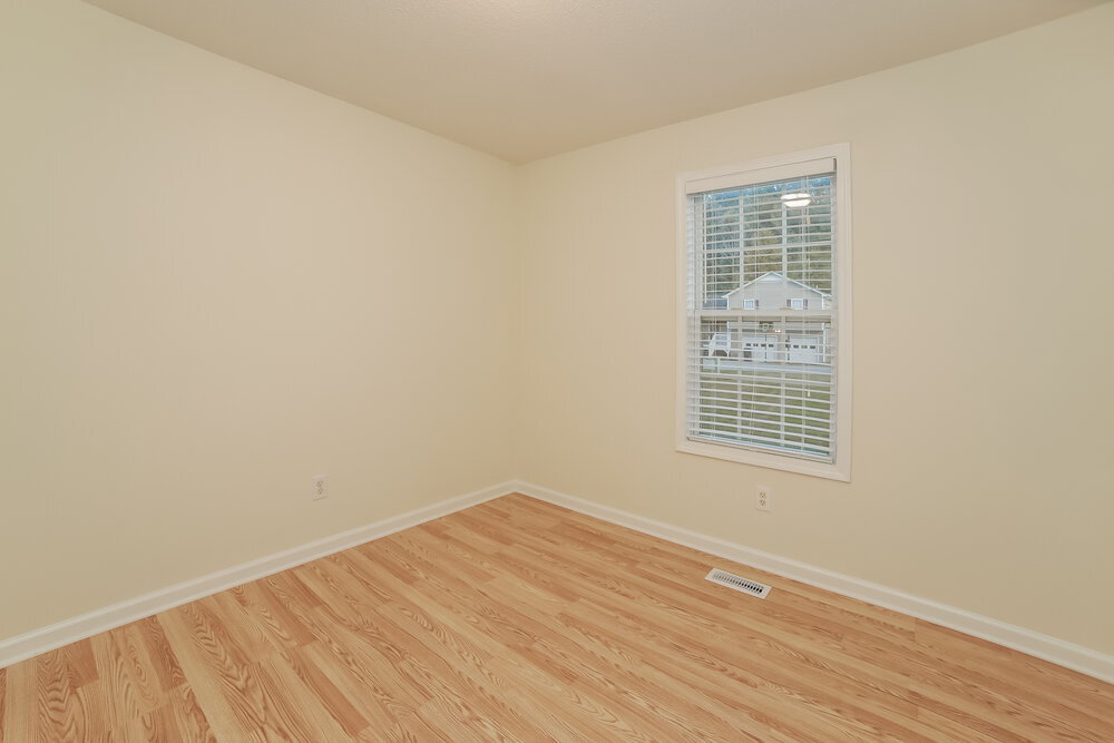 Building Photo - 757 Newport Dr