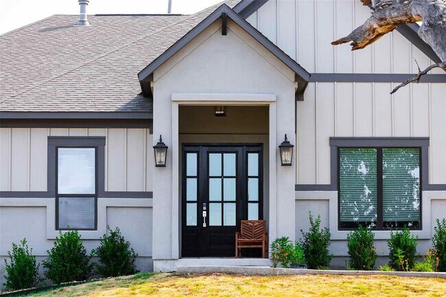 Building Photo - 104 Lazy Oak Pl