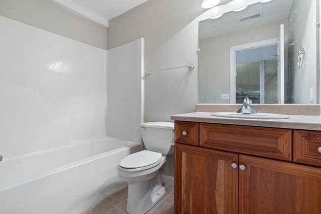 Building Photo - $2,695 | 4 Bedroom, 3.5 Bathroom Multi Flo...
