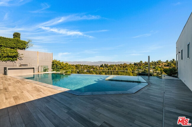 Building Photo - 16457 Westfall Pl