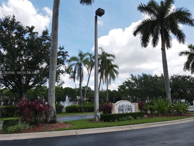 Building Photo - 3486 Briar Bay Blvd