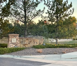 Building Photo - 2800 Blue Sky Cir