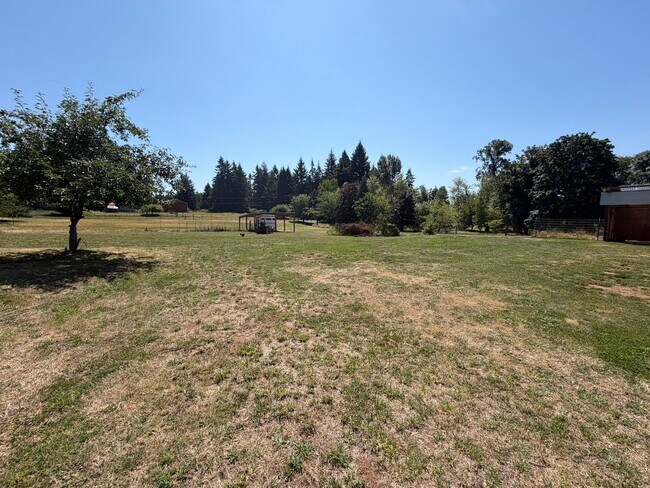 Building Photo - 2.5 Acres with Barn across from Lacomb School!