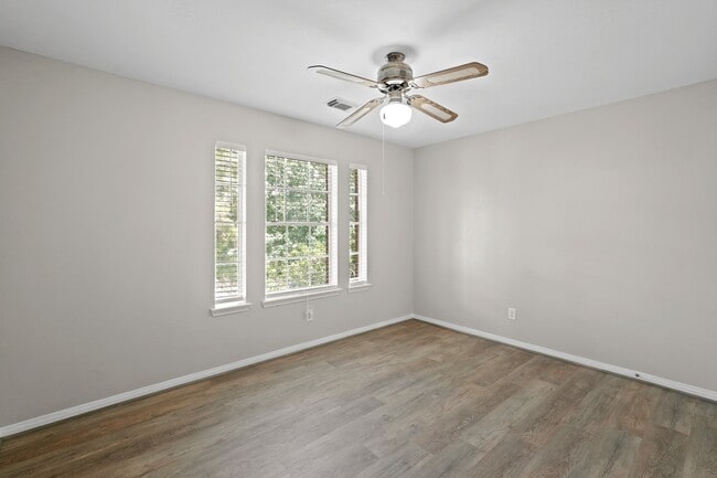 Building Photo - 2922 Glencullen Ln