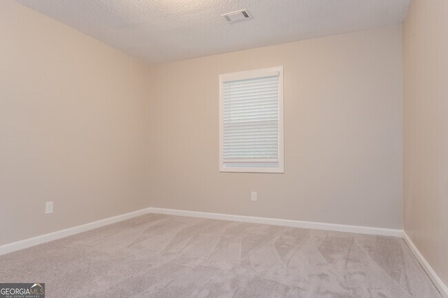 Building Photo - 998 Autumn Crest Ct