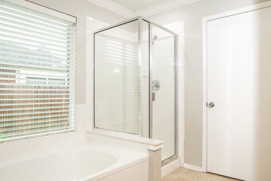 Building Photo - 4521 Napa Valley Dr