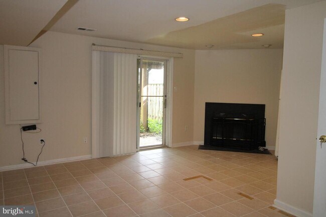 Building Photo - 11518 Brundidge Terrace