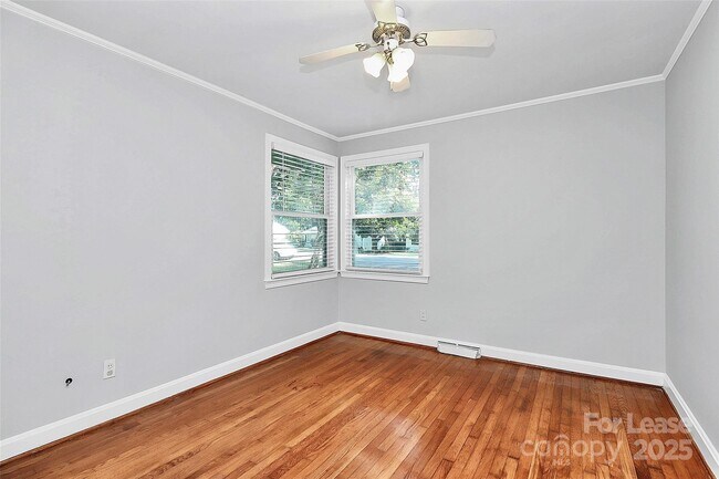 Building Photo - 228 Seneca Pl