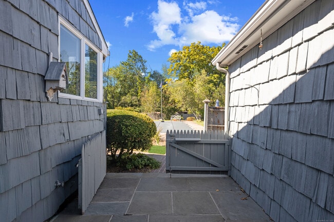 Building Photo - 119 Bowman Dr