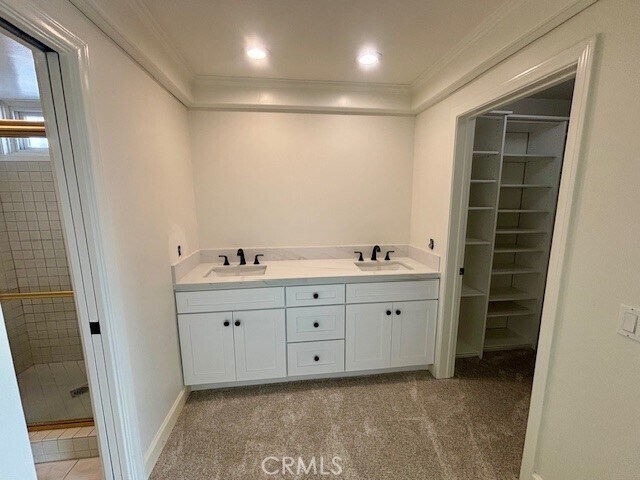 Building Photo - 3571 Carnation Cir