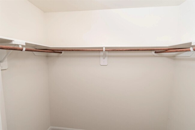 Building Photo - 5466 Quail Cove Ln