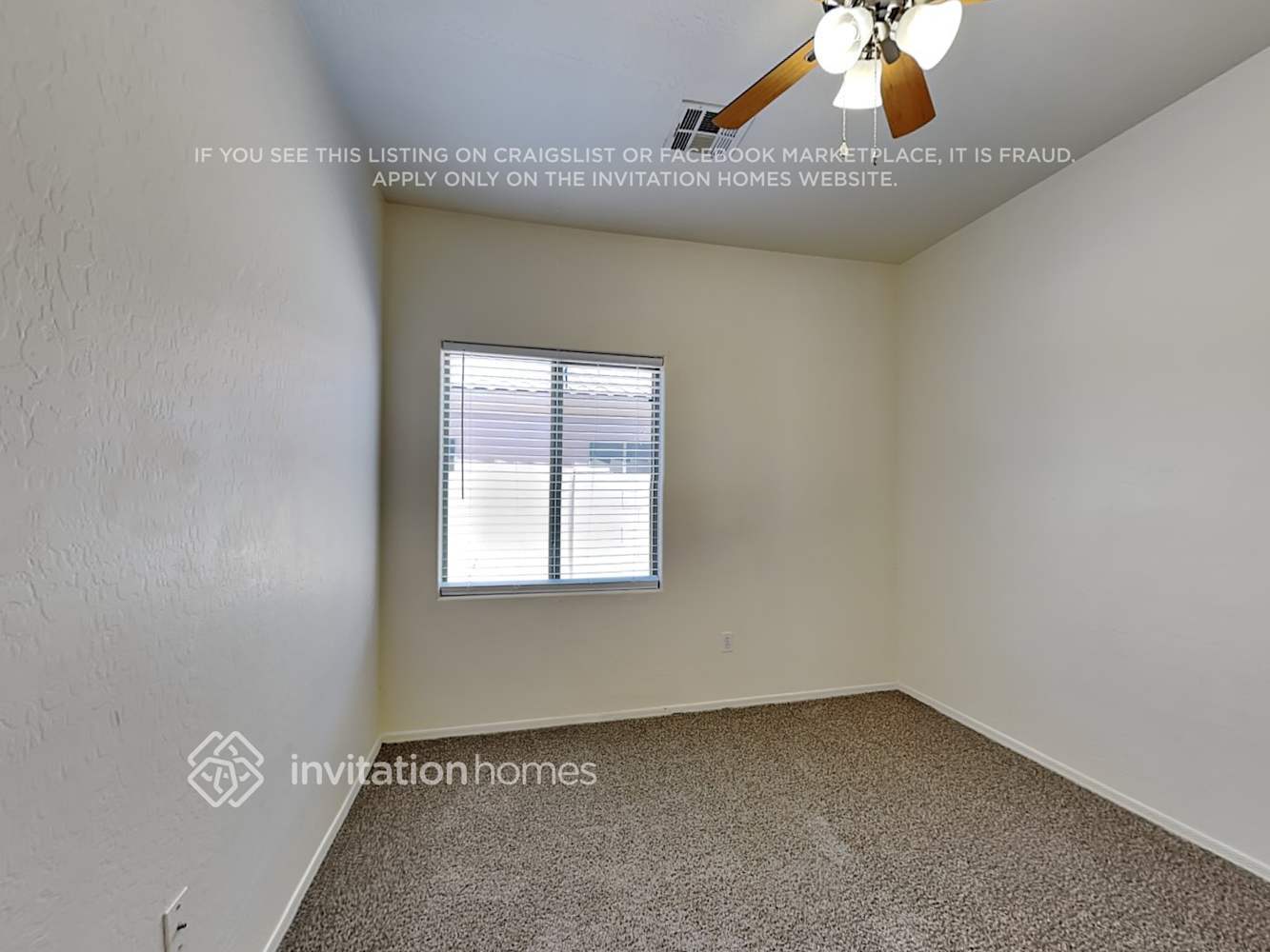 Building Photo - 2103 E La Costa Dr