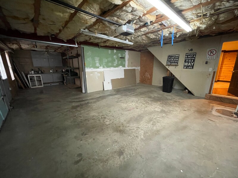 Building Photo - 191 Northlake Dr