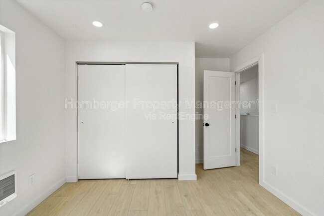 Building Photo - 1503 E Marietta Ave