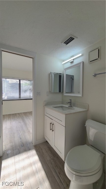 Building Photo - 2610 Providence St