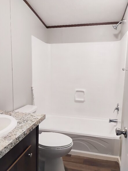 Building Photo - 161 Rainbow Dr