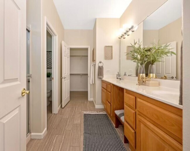 Building Photo - Nice Two Bedroom Two Bathroom Home in Rocklin - Whitney Oaks Ages 55+ Gated Community