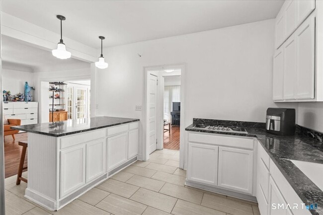 Building Photo - 16 Lilley Rd