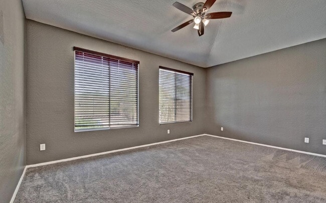 Building Photo - 14284 W Woodbridge Ave