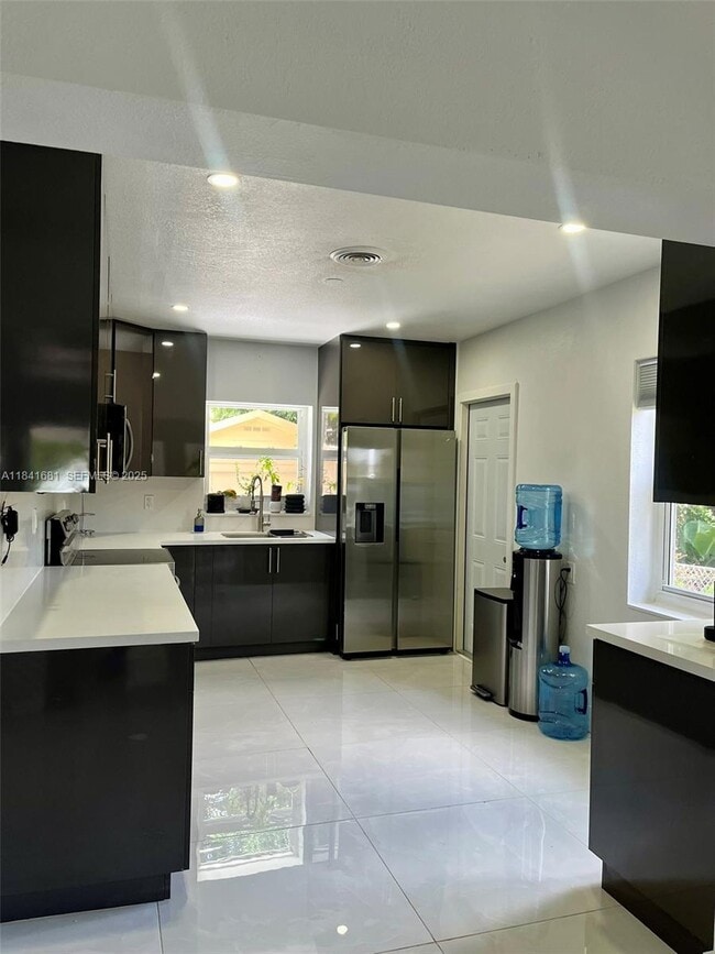 Building Photo - 1172 NE 160th Terrace