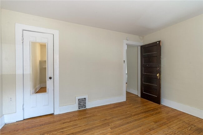 Building Photo - 760 Harvard St