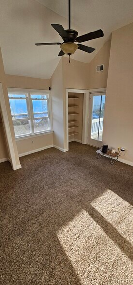 Master Bedroom (Upstairs) - 5315 Captains Way