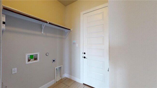 Building Photo - 8050 Mozart St