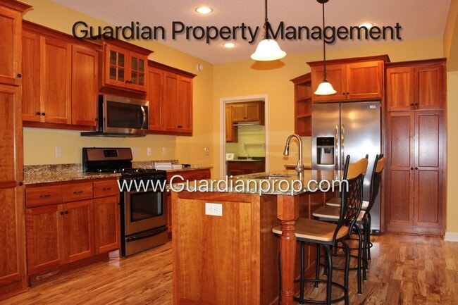 Building Photo - Gorgeous Brooklyn Park Single Family Home, 2 Car Garage, W/D, Office, Available Jan/Feb