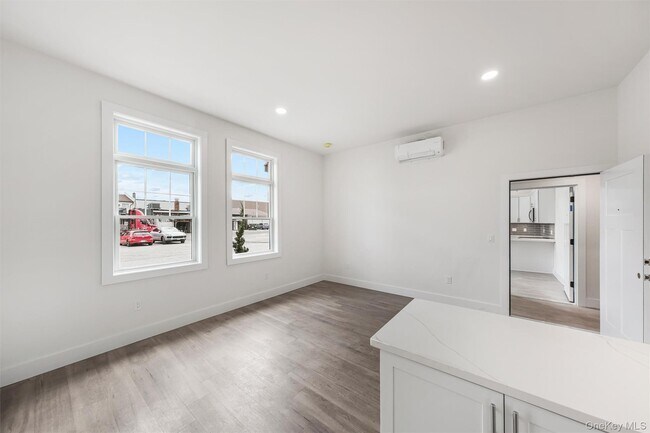 Building Photo - 1083 US-9