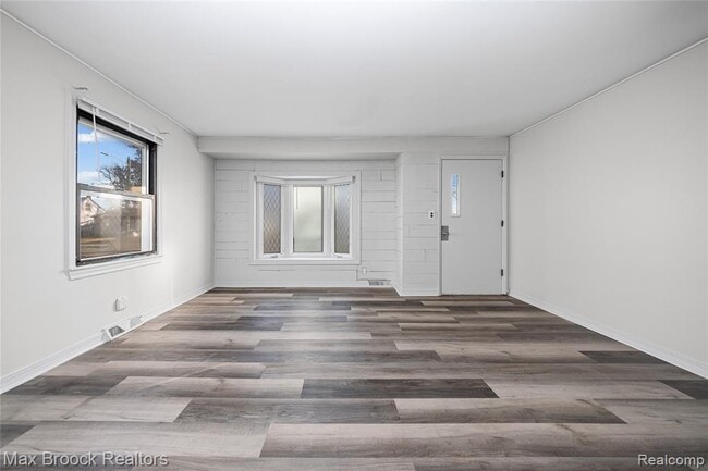 Building Photo - 19217 Birmingham St