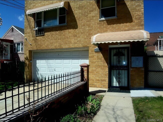 Building Photo - 1465 Burke Ave