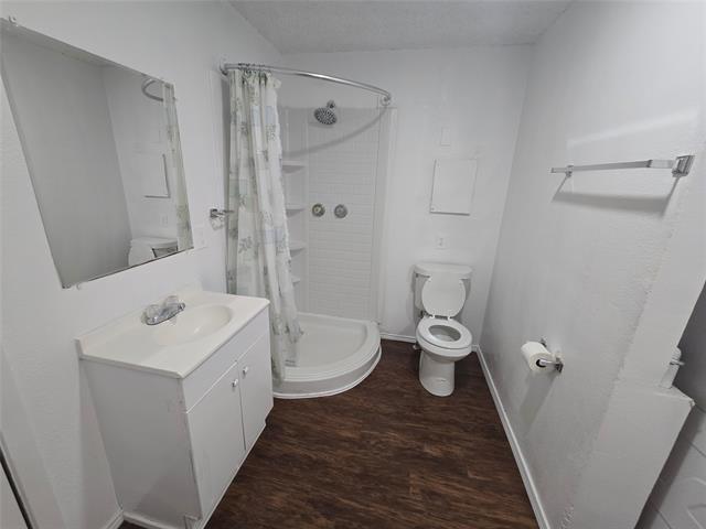 Building Photo - 1806 Friar Tuck Dr