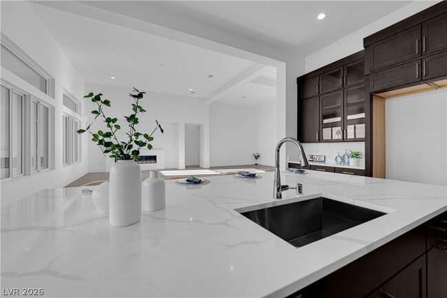 Building Photo - 4792 Outlook Peak St