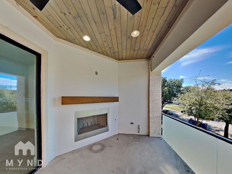 Building Photo - 4216 Bowser Ave