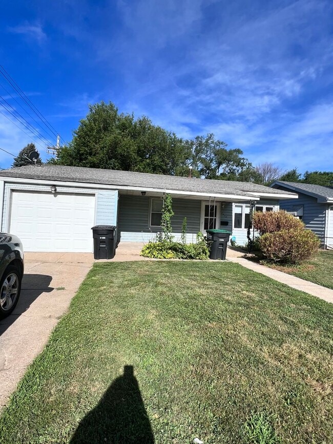 Primary Photo - Beautiful 3 bed South Omaha/Hanscom Park Home COMING SOON!