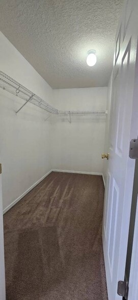 Building Photo - 19058 SW Christopher Dr