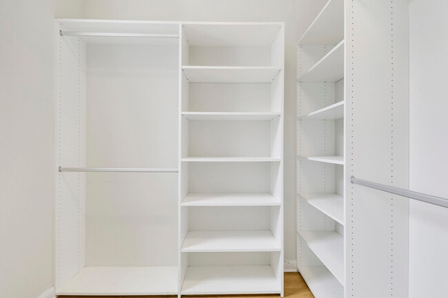 Building Photo - 3310 W Mallory Blvd