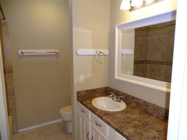 Building Photo - 7247 Barton Oaks Dr