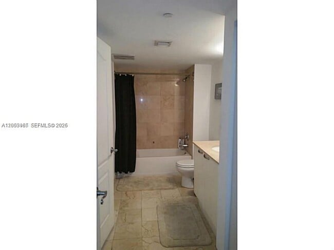 Building Photo - 2101 Brickell Ave