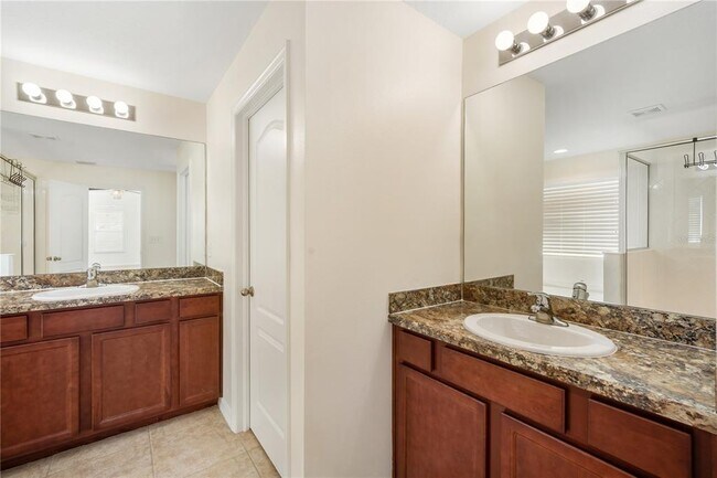 Building Photo - 5401 Suncatcher Dr