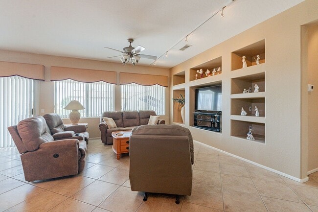 Building Photo - STUNNING Home with New AC in Exclusive 'Th...